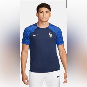 NIKE MEN'S FRANCE 2022/23 STRIKE JERSEY MIDNIGHT NAVY/METALLIC GOLD